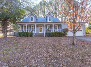 56 Ridgedale Dr, Jackson, TN 38305