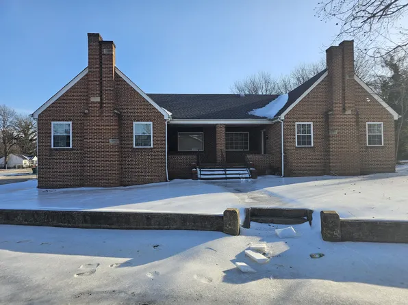 103 Indiana Ln, Petersburg, VA 23803