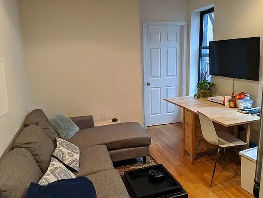 Rented by Loftey LLC | media 25