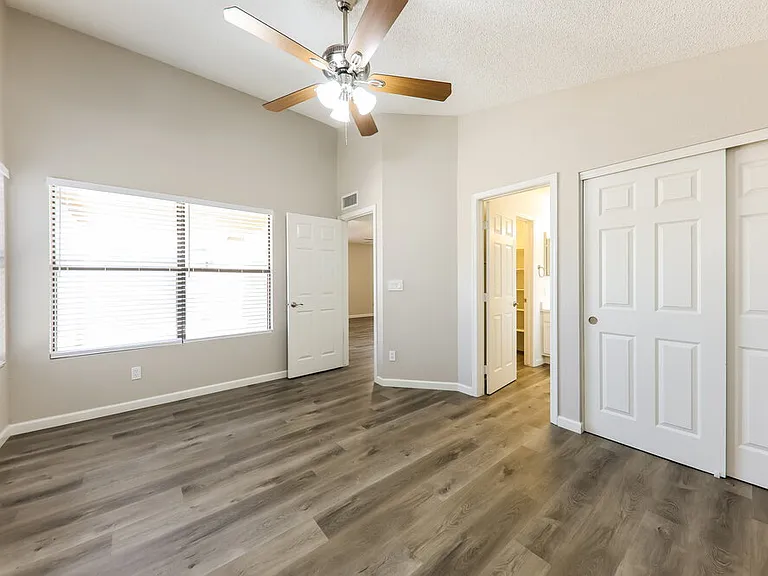 8938 N 64th Ln — Photo 11