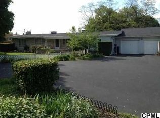 11 Mount Rock Rd, Newville, PA 17241