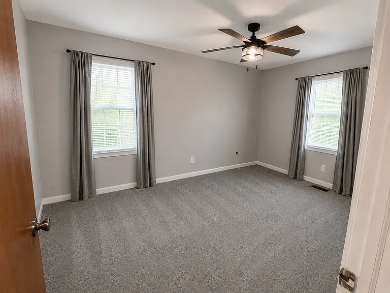 109 Armstrong St — Photo 14