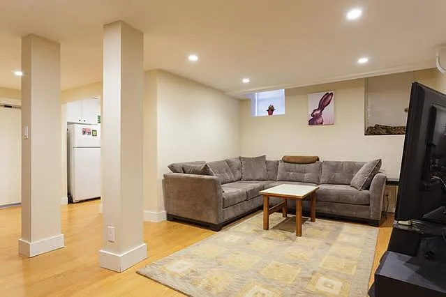 75 Park St #B — Photo 2