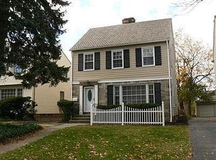 3684 Riedham Rd, Shaker Heights, OH 44120