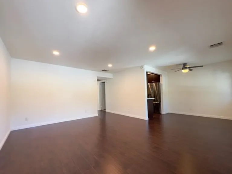 800 Grand Ave — Photo 1