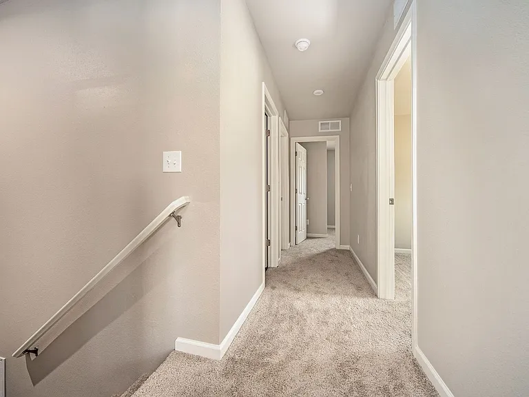 4340 Briarhill Dr — Photo 15
