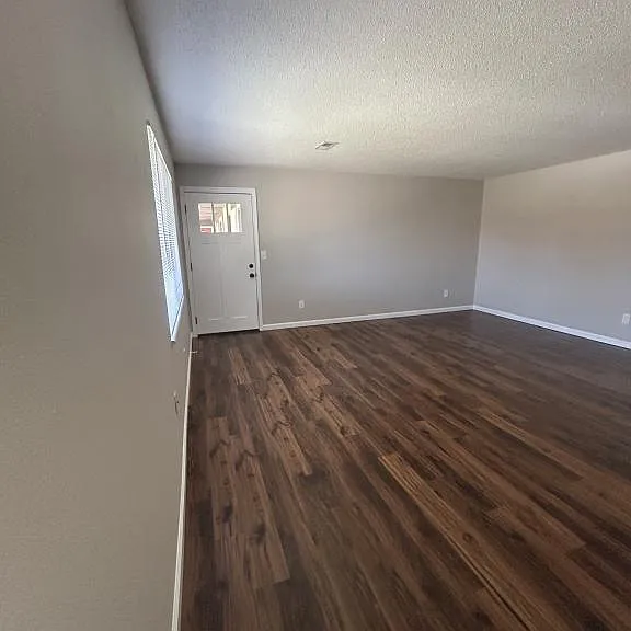 39 Devon Ct — Photo 8