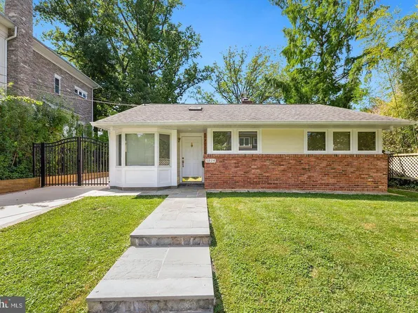 5934 Anniston Rd, Bethesda, MD 20817