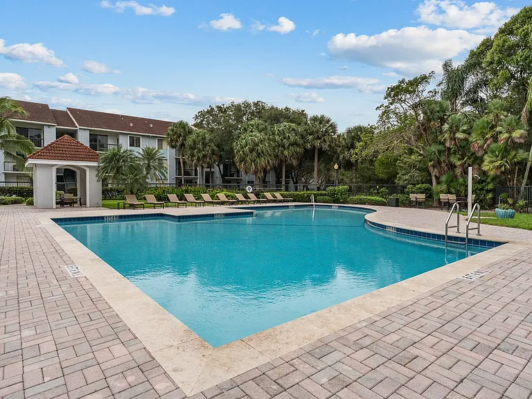 Cypress Shores — Photo 14
