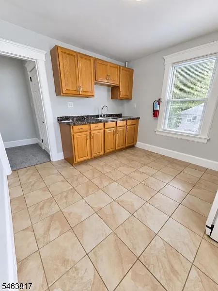 1 bed, 1.0 bath, $1,800 — Photo 3