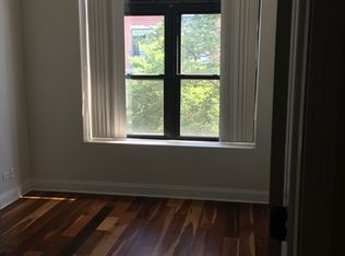 3000 W Irving Park Rd APT 3, Chicago, IL 60618