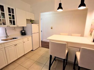 41-41 41st St #3E, Queens, NY, 11104