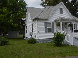 210 N East St, Carlinville, IL