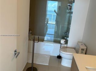 600 NE 27th St APT 3003, Miami, FL 33137