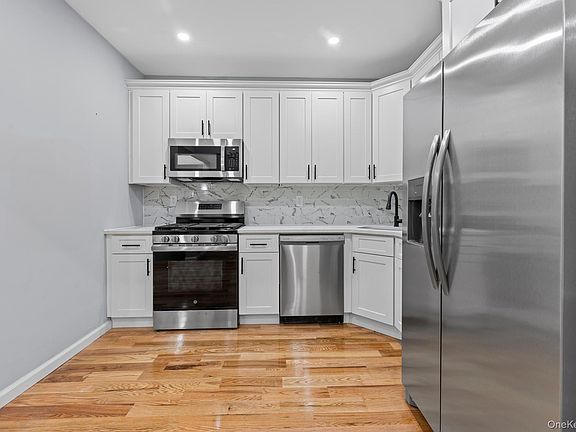 2nd image of 21739 114th Road