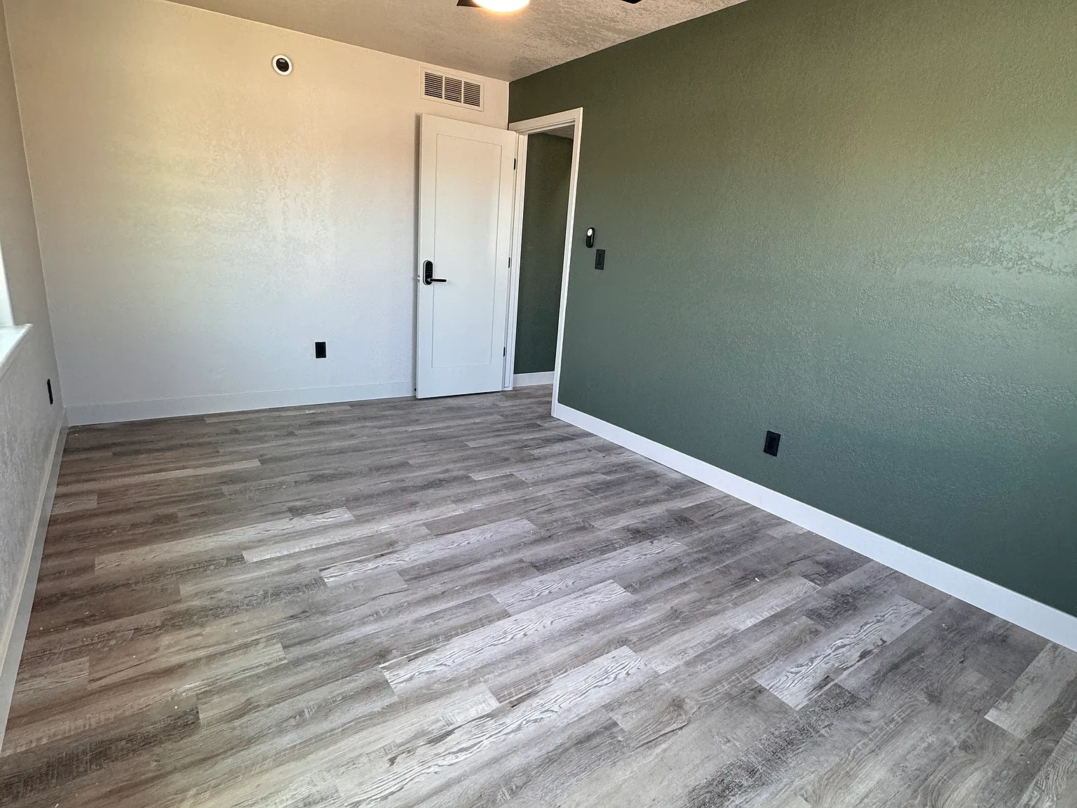 N 23rd Ave, Phoenix — Photo 4