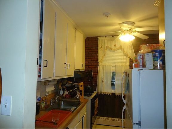 3rd image of 5609 Avenue N #C