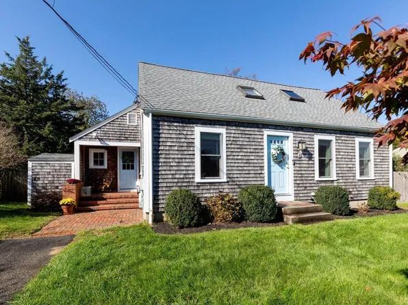 11 Marshview Dr, Marshfield, MA 02050