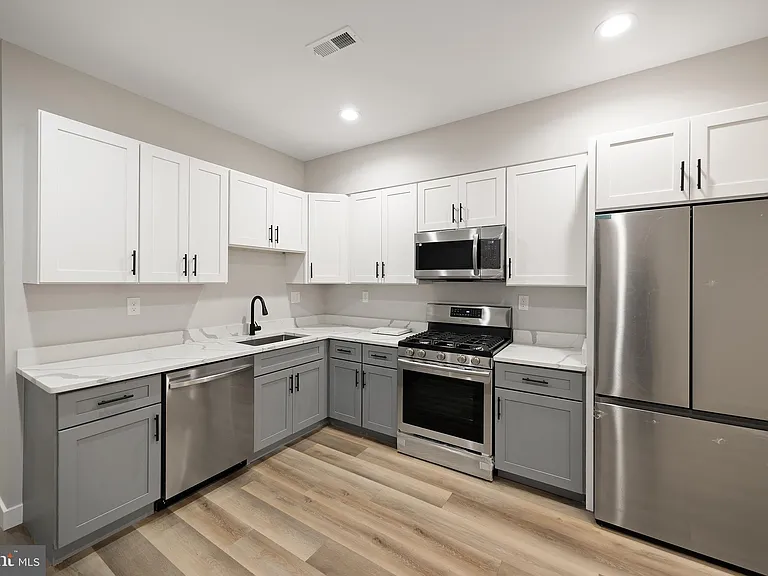 2037 McCulloh St #2 — Photo 1