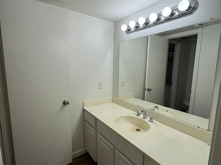 6552 Chicory Ct — Photo 15