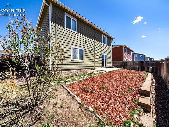 5th image of 3976 Reindeer Cir
