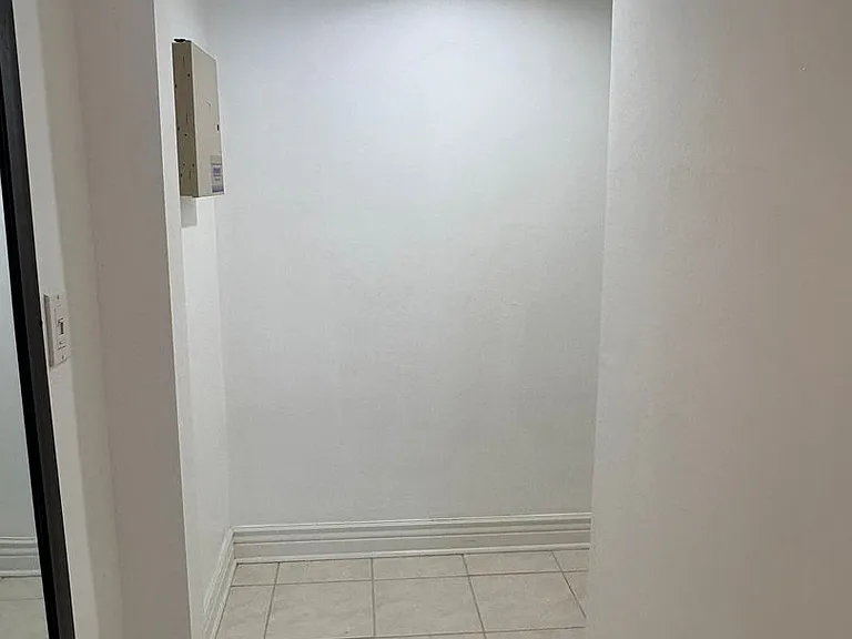 3636 Pine Oak Cir #108 — Photo 24