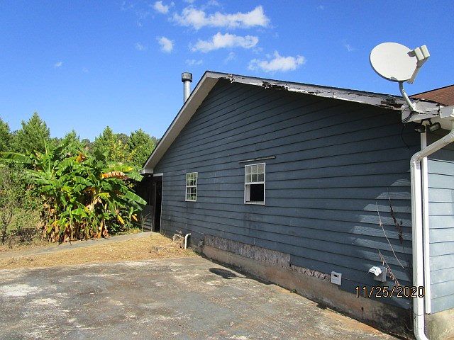 2nd image of 329 District Line Rd