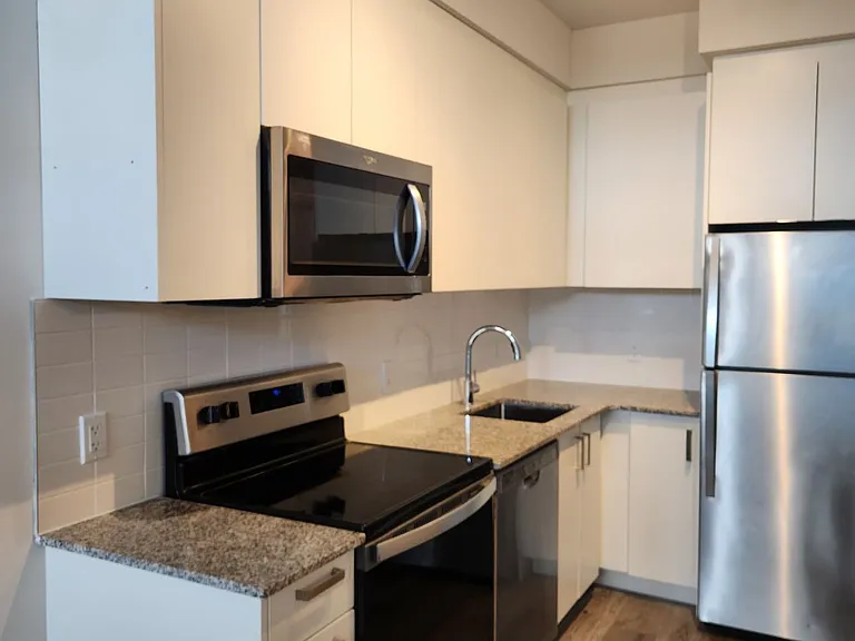 1010 Dundas St E #521 — Photo 3