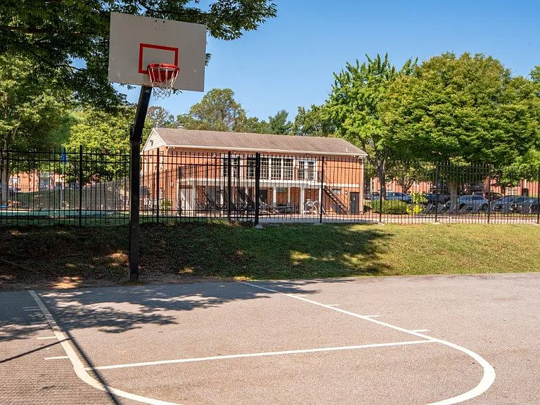 The Preserve at Owings Crossing Apartment Homes — Photo 21