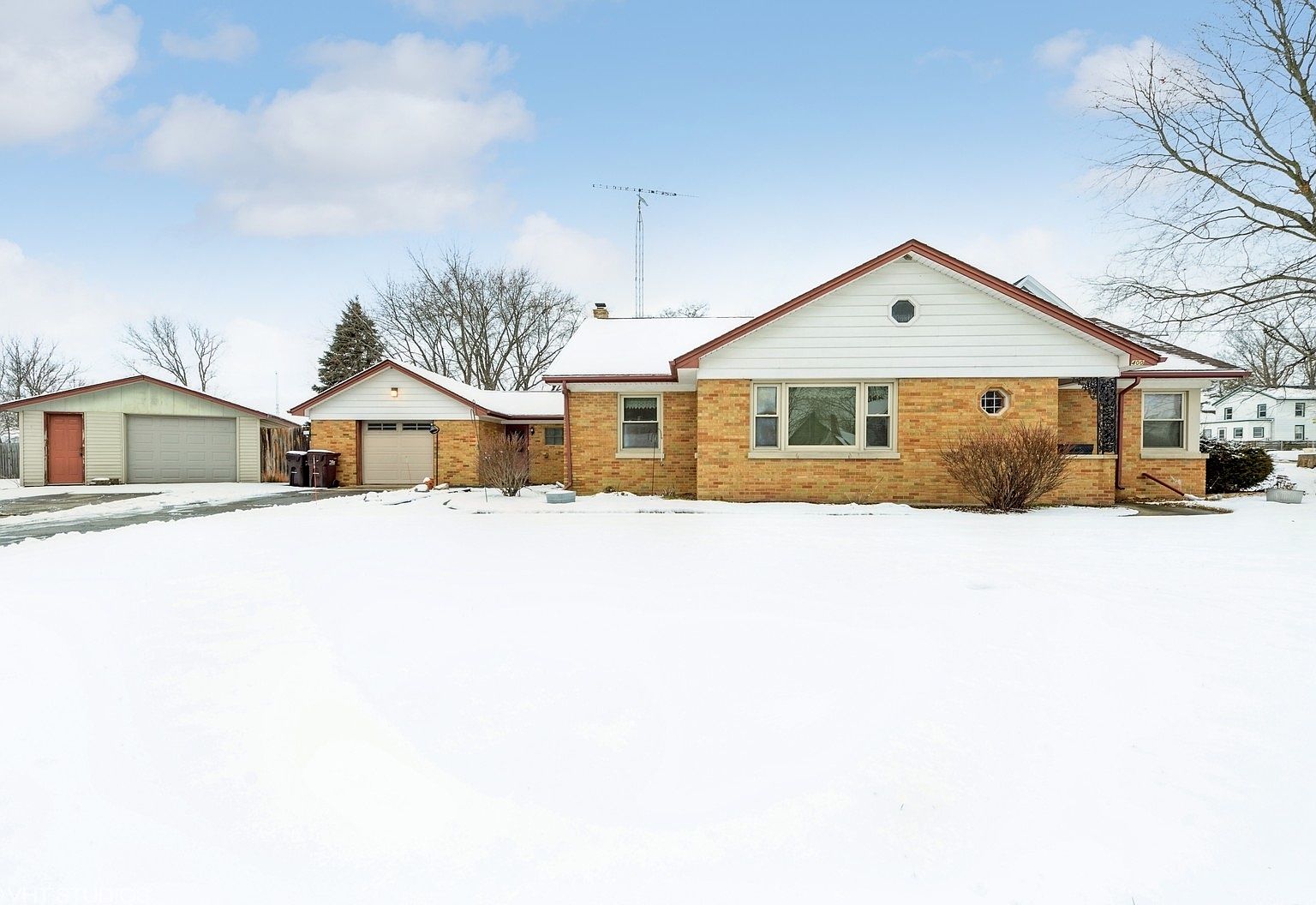 400 W Main St, Capron, IL 61012 Zillow