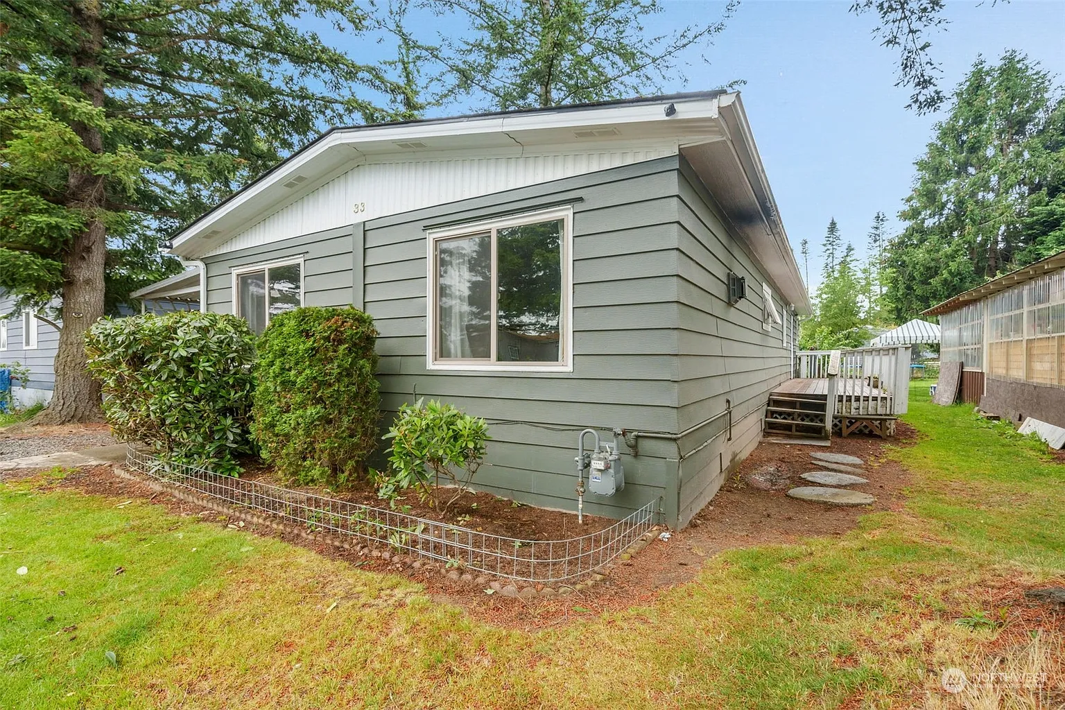 1014 W Smith Road #33 photo 1