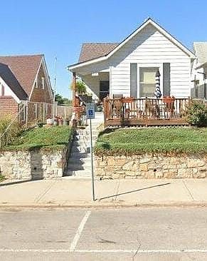 1st image of 268 N 6th St