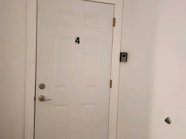 2424 Chenango Rd #4, Utica, NY 13502