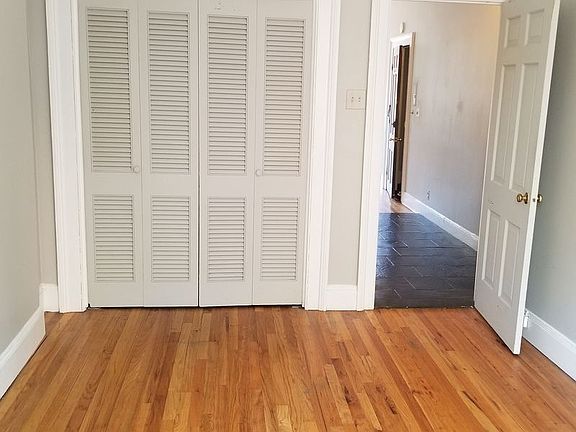 5th image of 54 Garden Pl #2A