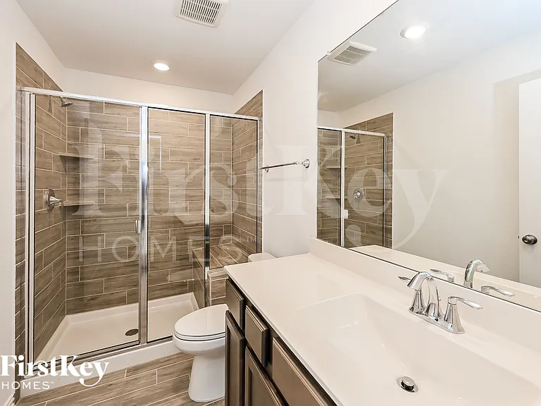 14915 Lake Shore Ave — Photo 14
