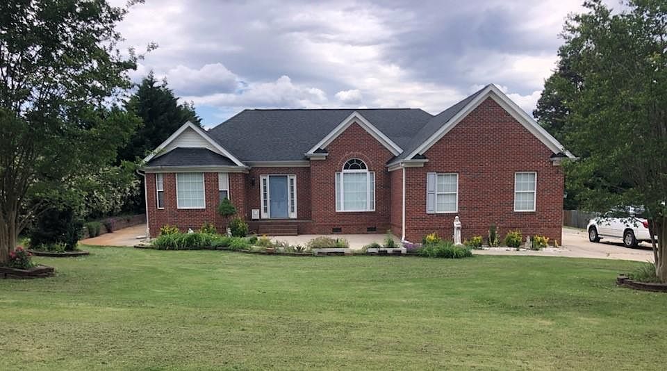 1st image of 109 Beechwood Dr