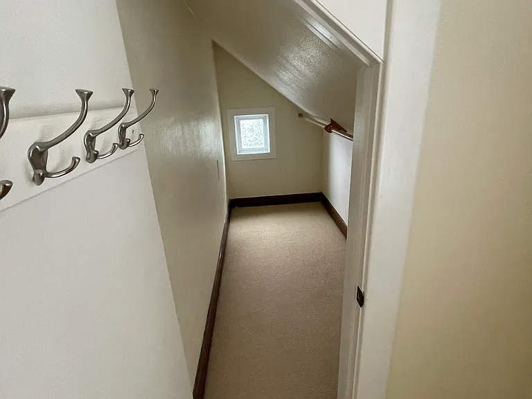The upstairs bedrooms have great walk in closets