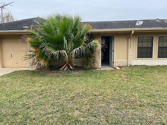 4th image of 1710 Oasis Ave