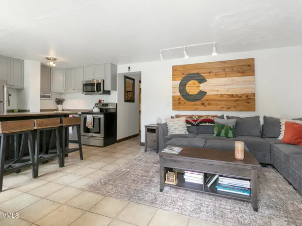 2448 Garmisch Dr APT 9, Vail, CO 81657