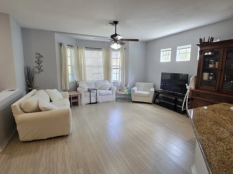 7435 Arlington Grove Cir #A — Photo 11