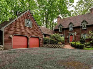 1351 McCormick Rd, Mechanicsburg, PA 17055