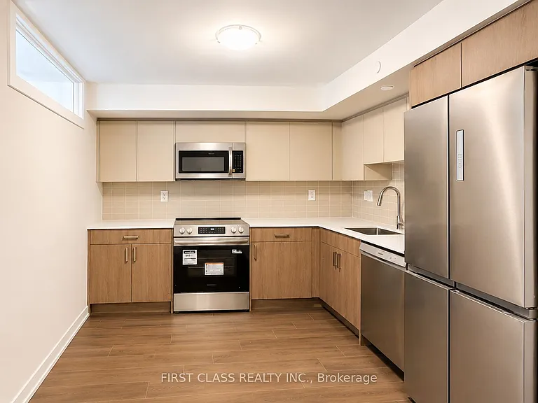 24 Garden Pl #BASEMENT — Photo 6
