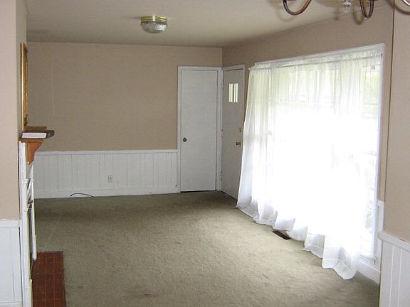 5th image of 507 Charlotte Ave