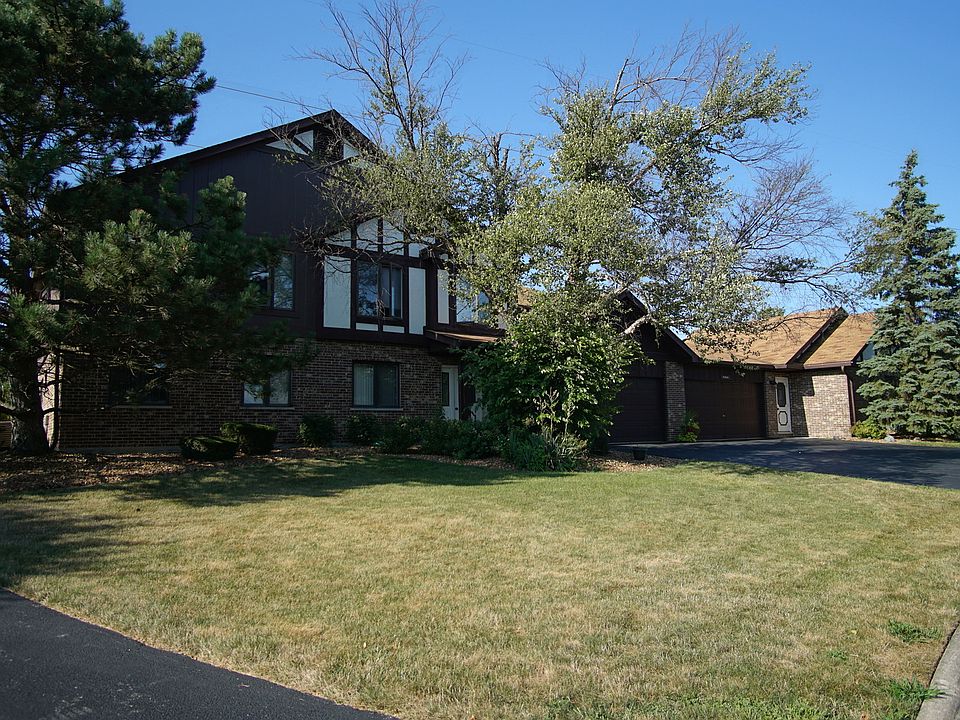 1st image of 9844 Terrace Ct W APT B2