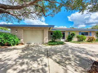 3304 Kenmore Dr, Sarasota, FL 34231