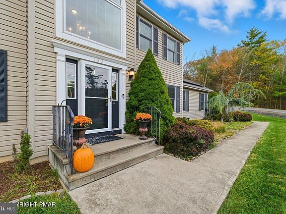 4th image of 102 Arbor Way