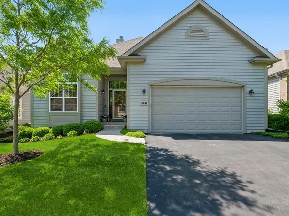 152 Lake Vista CIRCLE, Fontana, WI 53125