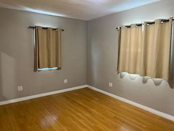 5th image of 13433 Cerise Ave