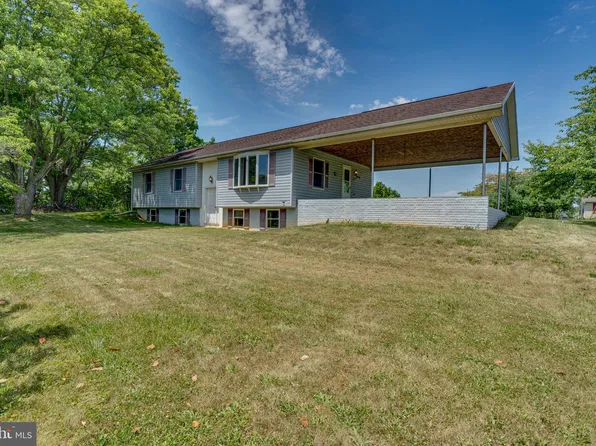 31 Cabinetmaker Ln, Ranson, WV 25438