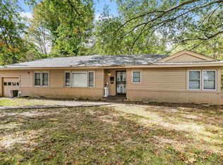 1657 Campbell St, Jackson, TN 38305